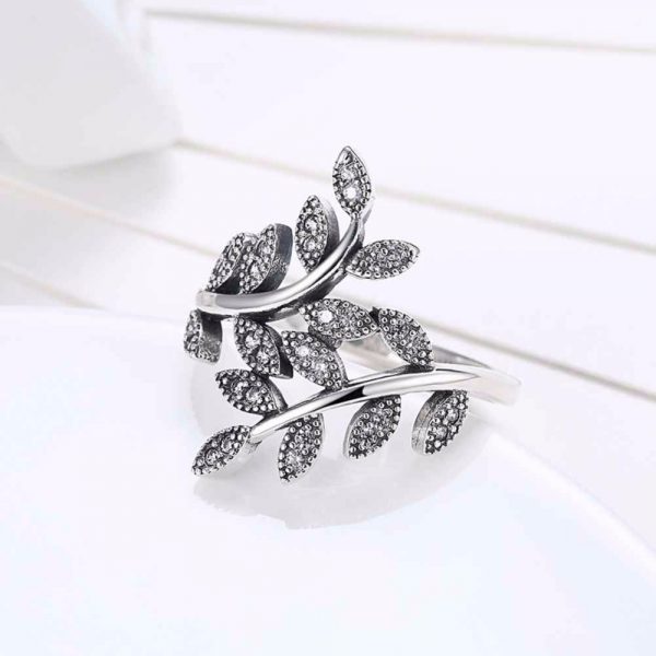 Sterling Silver Leaf Ring With Rhinestones